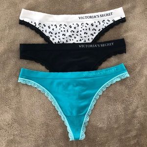 Victoria’s Secret thong bundle